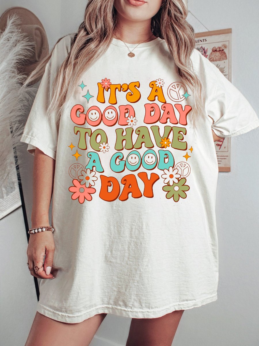 Plus Size Vintage Be Happy T-Shirt