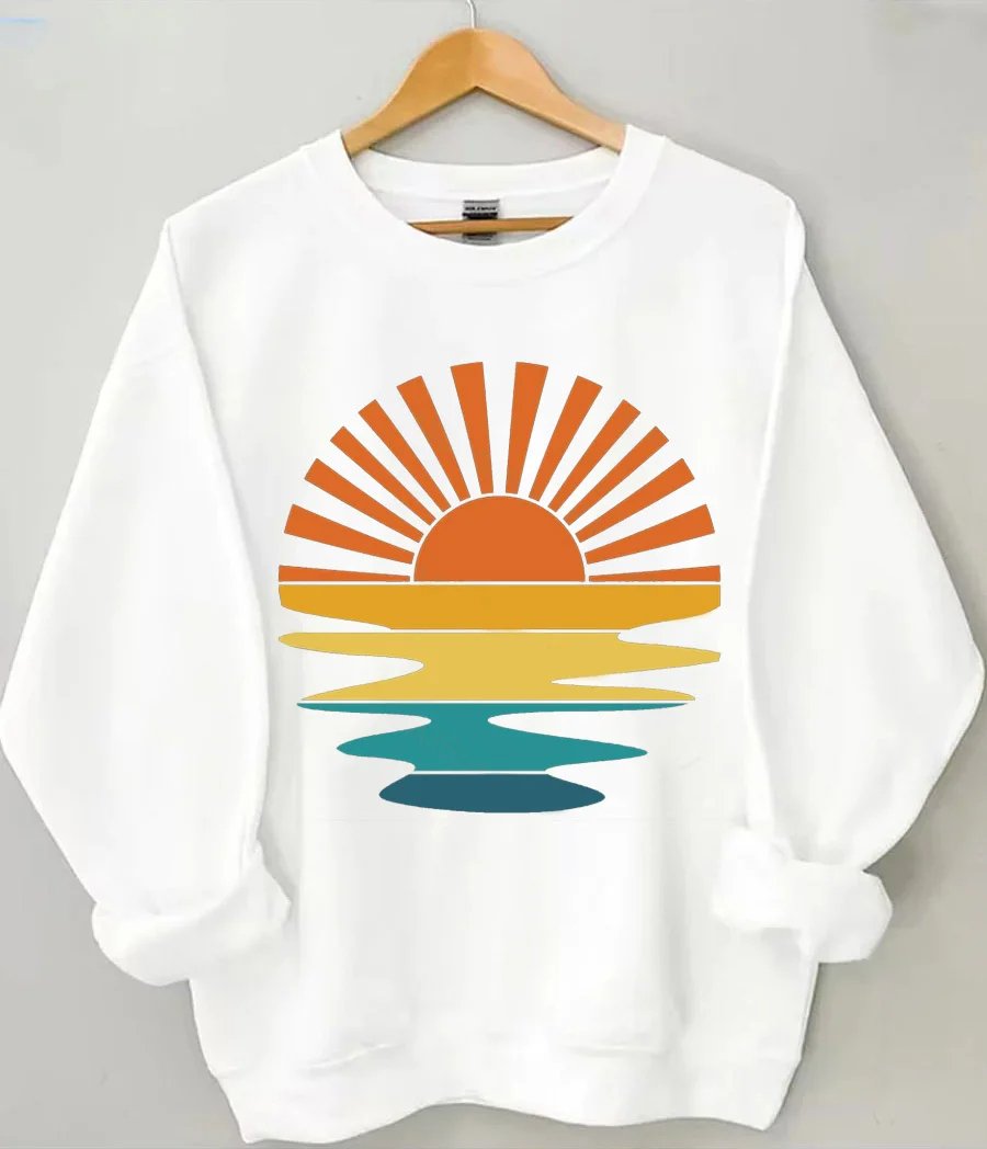 Women's Plus Size Retro Sunset Rays Wavy Sweatshirt